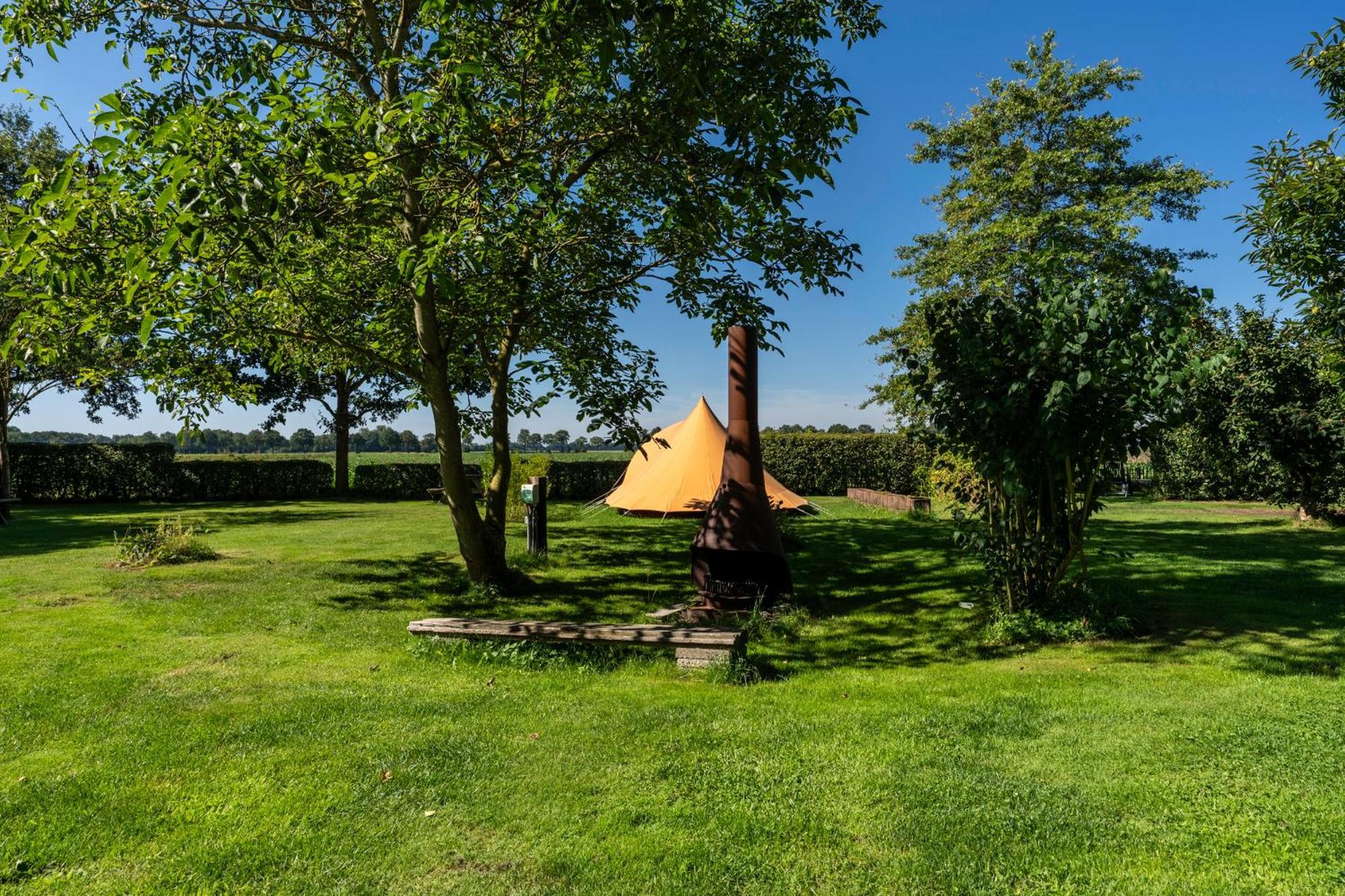 Tenthutje Buitenwedde Buitenkant foto
